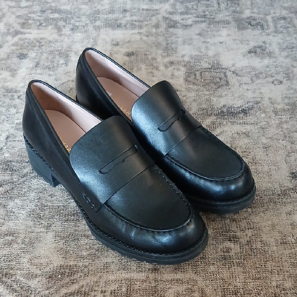 Cole Haan Women's Black Chunky Sole Healed Loafers Size 8.5